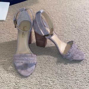 Splendid taupe heels